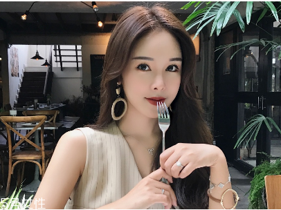 皮膚缺水嚴(yán)重怎么辦 這樣補(bǔ)水最快 皮膚缺水嚴(yán)重怎么辦 這樣補(bǔ)水最快