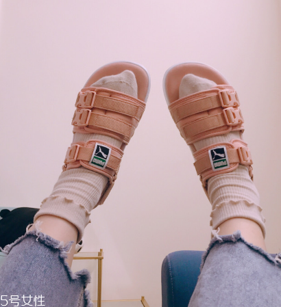 沙灘鞋可以下水嗎 沒有任何影響 沙灘鞋可以下水嗎 沒有任何影響