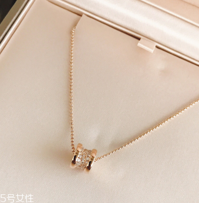 玫瑰金項(xiàng)鏈怎么清洗 這幾點(diǎn)很關(guān)鍵 玫瑰金項(xiàng)鏈怎么清洗 這幾點(diǎn)很關(guān)鍵