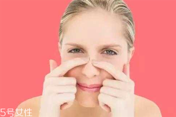 礦泉水敷臉可以補水嗎能天天敷嗎 對皮膚益處很大 礦泉水敷臉可以補水嗎能天天敷嗎 對皮膚益處很大