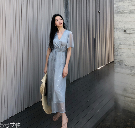 上班穿什么裙子 玩轉(zhuǎn)職場(chǎng)ol風(fēng)