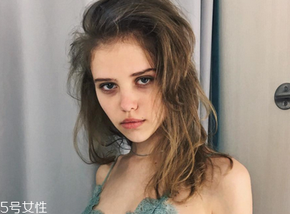 毛孔收縮需要用什么護膚品 毛孔收縮需要用什么護膚品