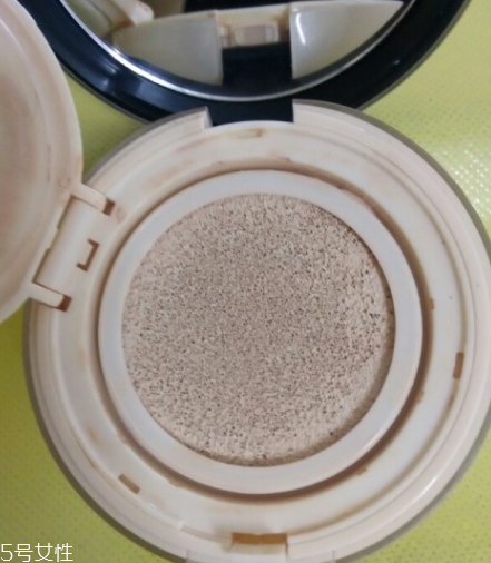 愛敬氣墊和珂萊歐氣墊哪個好 性價比都很棒 愛敬氣墊和珂萊歐氣墊哪個好 性價比都很棒