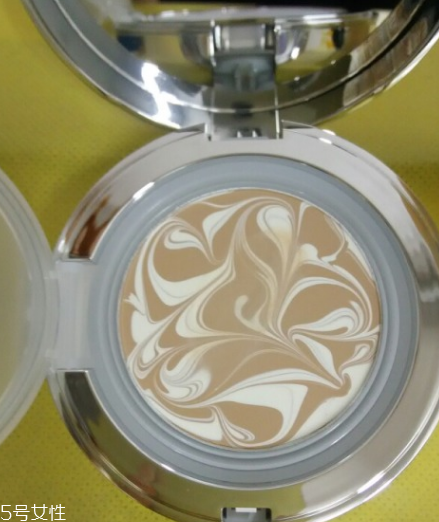 愛敬氣墊和珂萊歐氣墊哪個好 性價比都很棒 愛敬氣墊和珂萊歐氣墊哪個好 性價比都很棒