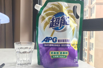 超能apg洗衣液怎么樣 眼線筆等彩妝很輕松洗掉 超能apg洗衣液怎么樣 眼線筆等彩妝很輕松洗掉