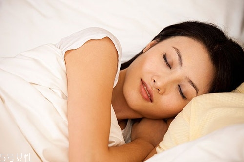 產(chǎn)后坐月子哪些癥狀是正常現(xiàn)象？