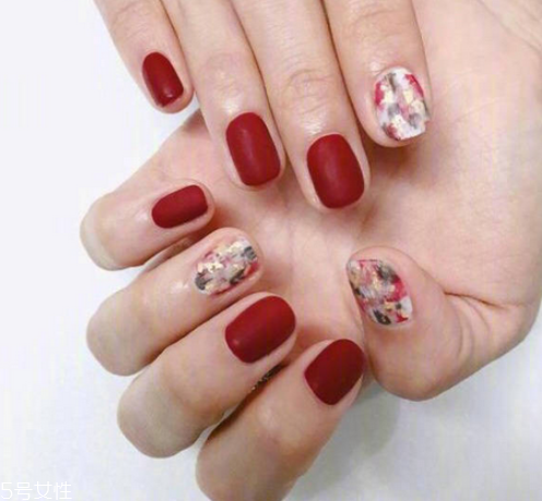 新年美甲圖片2018 從指尖開始驚艷 新年美甲圖片2018 從指尖開始驚艷