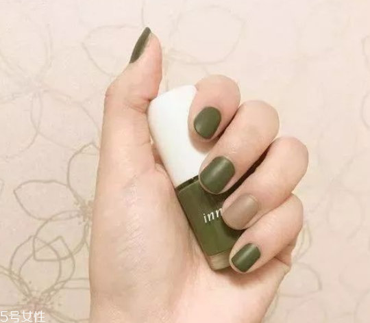 新年美甲圖片2018 從指尖開始驚艷 新年美甲圖片2018 從指尖開始驚艷