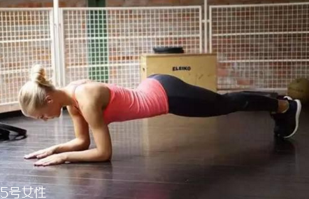 平板支撐什么時(shí)候做最好 平板支撐的注意事項(xiàng) 平板支撐什么時(shí)候做最好 平板支撐的注意事項(xiàng)