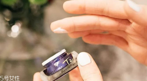 眼霜分為哪幾種 3種質地優(yōu)缺點介紹 眼霜分為哪幾種 3種質地優(yōu)缺點介紹