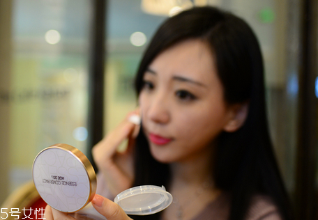 愛敬和luna哪個(gè)好 愛敬和露娜氣墊對比 愛敬和luna哪個(gè)好 愛敬和露娜氣墊對比