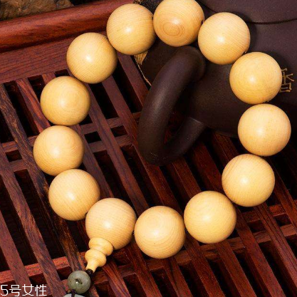 黃楊木手串一般多少錢 文藝青年的最愛 黃楊木手串一般多少錢 文藝青年的最愛