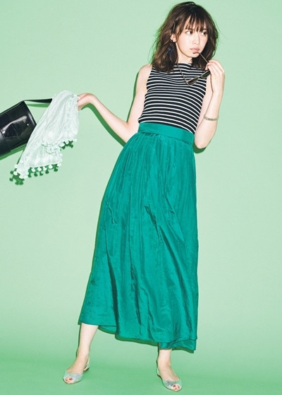 O型腿穿什么裙子合適 輕熟感長裙最好看 O型腿穿什么裙子合適 輕熟感長裙最好看