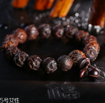 桃木手串怎么盤 這樣做絕對不會錯 桃木手串怎么盤 這樣做絕對不會錯