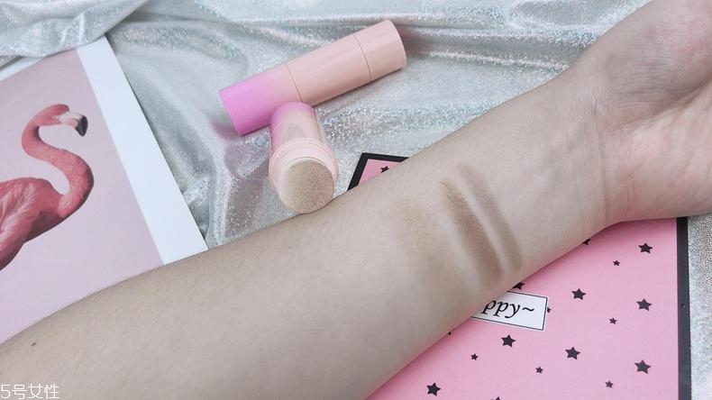 韓熙貞修容棒怎么樣 秒速打造小臉的cc棒 韓熙貞修容棒怎么樣 秒速打造小臉的cc棒