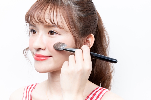 七夕情人節(jié)化什么妝他喜歡 情人節(jié)妝容圖片 七夕情人節(jié)化什么妝他喜歡 情人節(jié)妝容圖片