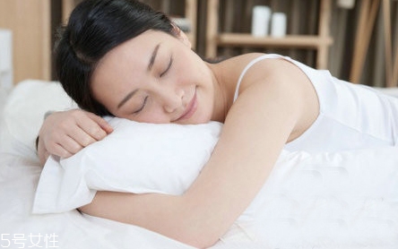 午休需要休息多久？健康午休需要注意的事項(xiàng)