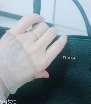 18k金戒指斷了能接嗎 大部分款式可以修 18k金戒指斷了能接嗎 大部分款式可以修