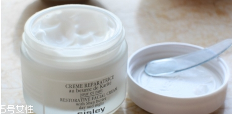 面霜能當(dāng)身體乳嗎 滋潤度會不夠 面霜能當(dāng)身體乳嗎 滋潤度會不夠