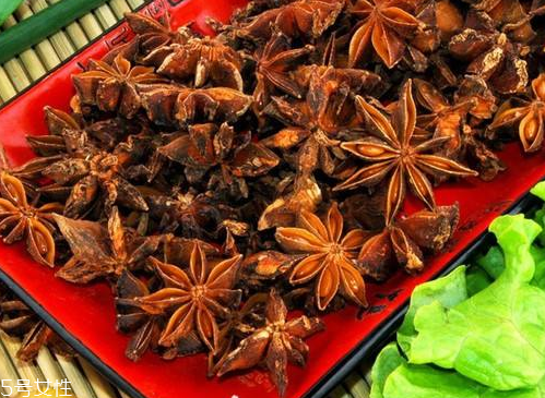 八角對(duì)孕婦有影響嗎 孕婦不吃為好 八角對(duì)孕婦有影響嗎 孕婦不吃為好