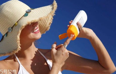 夏天怎么不被曬黑 堅持這4點就夠了 夏天怎么不被曬黑 堅持這4點就夠了