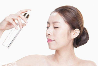 夏天吹空調皮膚會干嗎 做到這幾點就好 夏天吹空調皮膚會干嗎 做到這幾點就好