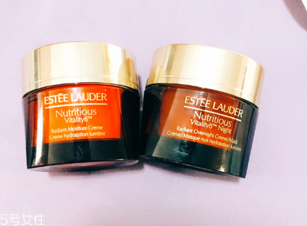 雅詩蘭黛紅石榴面霜適合夏天用嗎 輕薄好吸收 雅詩蘭黛紅石榴面霜適合夏天用嗎 輕薄好吸收