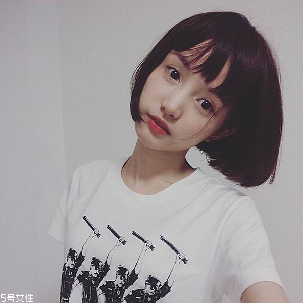 線條燙適合染什么發(fā)色 線條燙短發(fā)圖片大全 線條燙適合染什么發(fā)色 線條燙短發(fā)圖片大全