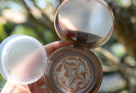 age 20s愛(ài)敬氣墊粉底好用嗎 防水不脫妝 age 20s愛(ài)敬氣墊粉底好用嗎 防水不脫妝