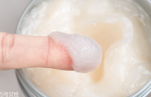 護(hù)發(fā)素和發(fā)膜哪個(gè)更好 發(fā)膜是最滋養(yǎng)的護(hù)發(fā)產(chǎn)品 護(hù)發(fā)素和發(fā)膜哪個(gè)更好 發(fā)膜是最滋養(yǎng)的護(hù)發(fā)產(chǎn)品