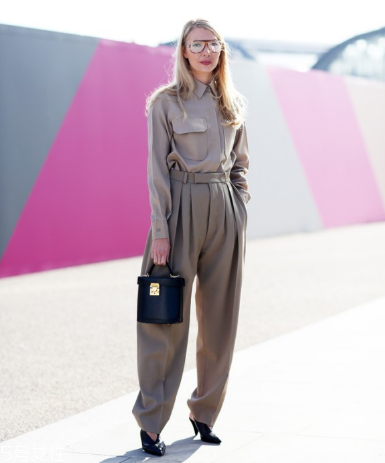 奶奶鞋怎么搭配 時(shí)尚博主都愛它 奶奶鞋怎么搭配 時(shí)尚博主都愛它