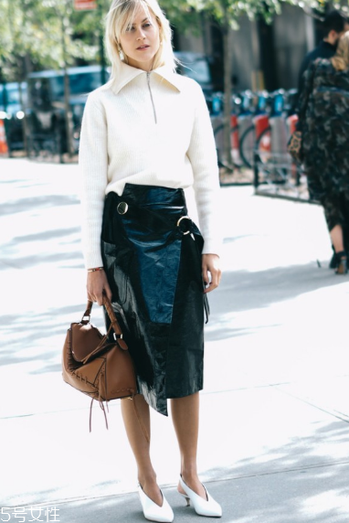 奶奶鞋怎么搭配 時(shí)尚博主都愛它 奶奶鞋怎么搭配 時(shí)尚博主都愛它