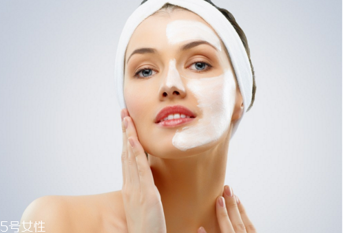 面膜什么材質(zhì)比較好 不同材質(zhì)護(hù)膚效果不同 面膜什么材質(zhì)比較好 不同材質(zhì)護(hù)膚效果不同