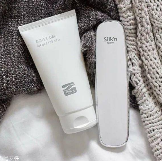 提拉緊致美容儀有哪些優(yōu)點(diǎn) 3大功效你值得擁有 提拉緊致美容儀有哪些優(yōu)點(diǎn) 3大功效你值得擁有