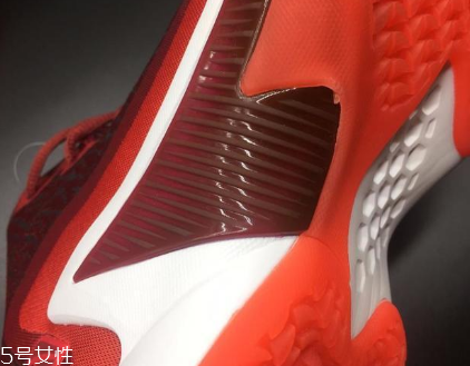 李寧空襲4測(cè)評(píng) 國(guó)產(chǎn)籃球鞋的經(jīng)典 李寧空襲4測(cè)評(píng) 國(guó)產(chǎn)籃球鞋的經(jīng)典