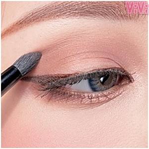 pony化妝教程 pony愛(ài)用妝容2套 pony化妝教程 pony愛(ài)用妝容2套