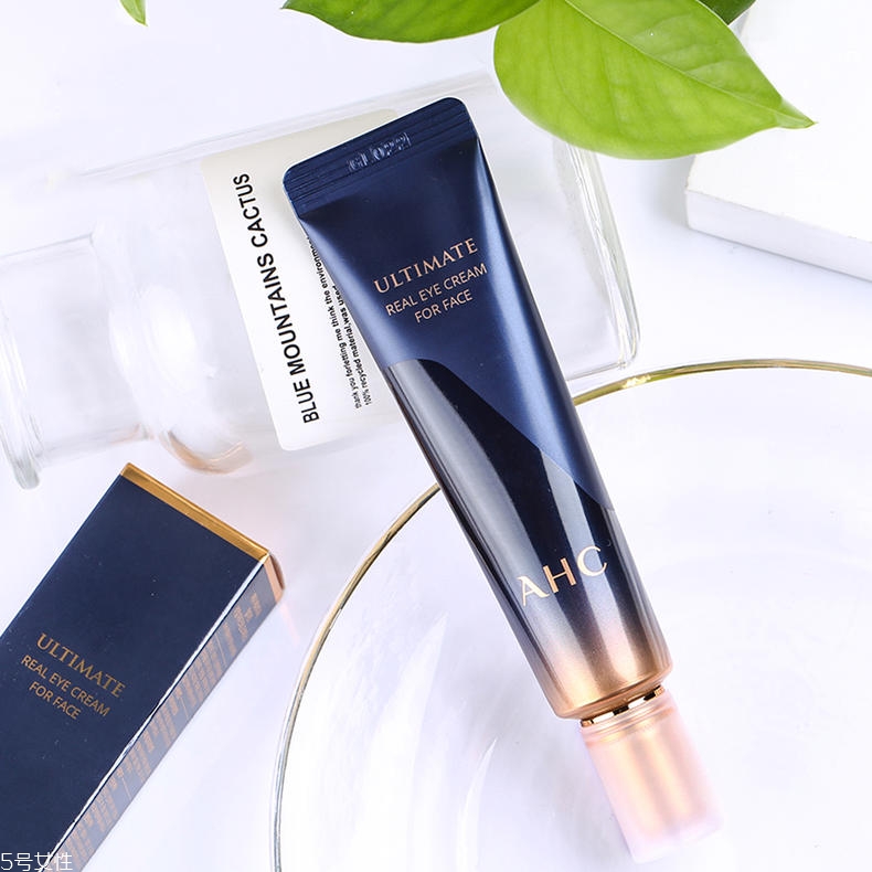 2022最好的提拉緊致眼皮眼霜 6款眼霜讓眼睛水汪汪 2022最好的提拉緊致眼皮眼霜 6款眼霜讓眼睛水汪汪