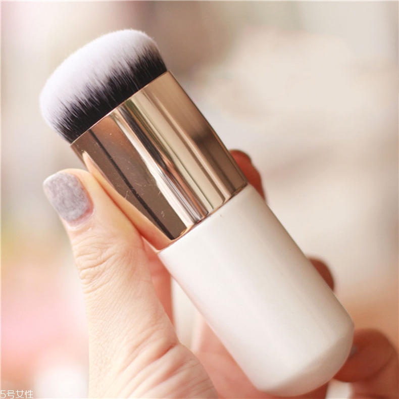 底妝工具有哪些 最全的底妝知識在這里 底妝工具有哪些 最全的底妝知識在這里