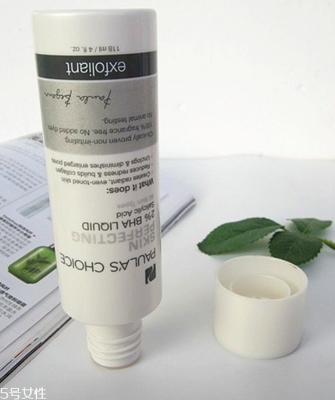 去角質(zhì)哪種方式好 物理方式pk化學(xué)方式 去角質(zhì)哪種方式好 物理方式pk化學(xué)方式