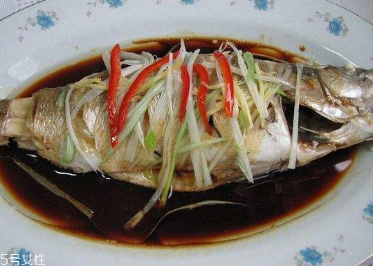 鱸魚可以做酸菜魚嗎 鱸魚也是可以的 鱸魚可以做酸菜魚嗎 鱸魚也是可以的