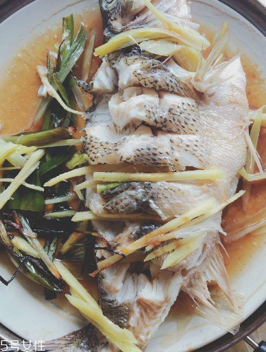 鱸魚可以做酸菜魚嗎 鱸魚也是可以的 鱸魚可以做酸菜魚嗎 鱸魚也是可以的