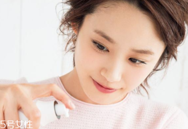 細(xì)紋是怎么形成的 這些都是壞習(xí)慣 細(xì)紋是怎么形成的 這些都是壞習(xí)慣