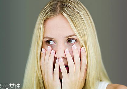 睡前美容護(hù)膚小竅門(mén)