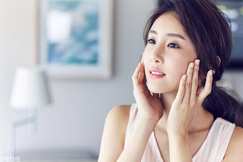 毛孔粗大分為幾種 細(xì)膩毛孔有高招 毛孔粗大分為幾種 細(xì)膩毛孔有高招