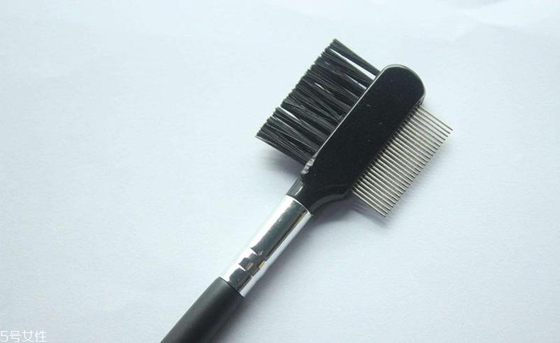 刷睫毛怎么避免蒼蠅腿 4個小妙招遠離尷尬