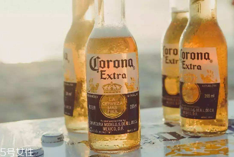 啤酒是碳酸飲料嗎 屬于這個(gè)類(lèi)別 啤酒是碳酸飲料嗎 屬于這個(gè)類(lèi)別