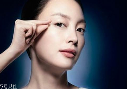 眼膜貼完后要清水洗嗎 看什么眼膜 眼膜貼完后要清水洗嗎 看什么眼膜