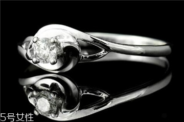 鈀金戒指一般多少錢(qián) 一種稀有貴金屬 鈀金戒指一般多少錢(qián) 一種稀有貴金屬