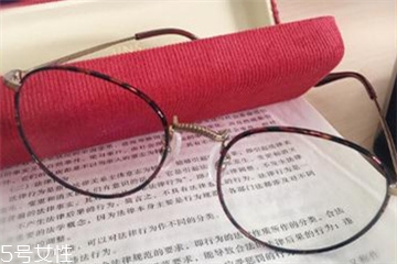 防藍(lán)光眼鏡多少錢(qián) 不要貪便宜