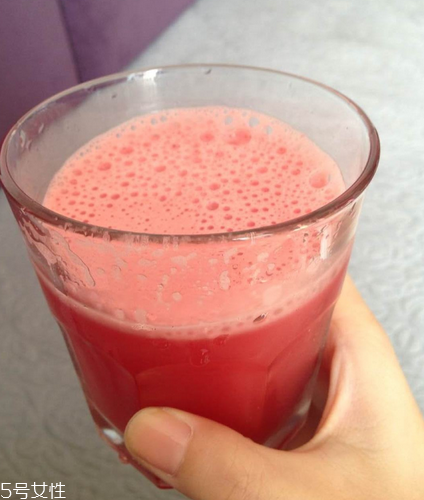 西瓜汁為什么會沉淀 原來是這個(gè)原因 西瓜汁為什么會沉淀 原來是這個(gè)原因